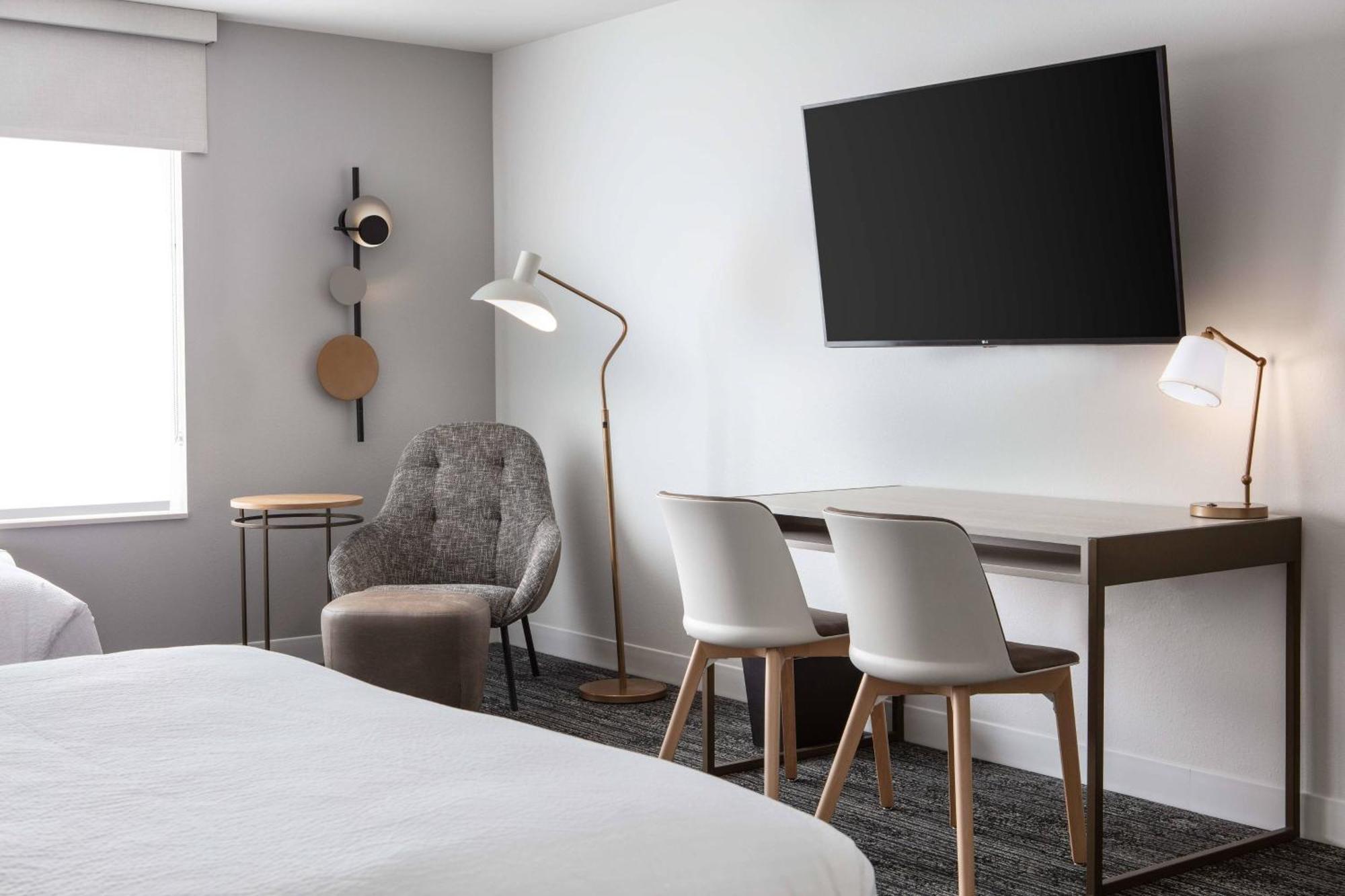 Hotel Towneplace By Marriott Milwaukee 3*